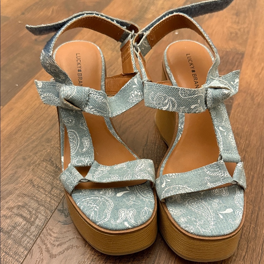 Lucky Brand Demmia Wood Wedge Platform Sandals